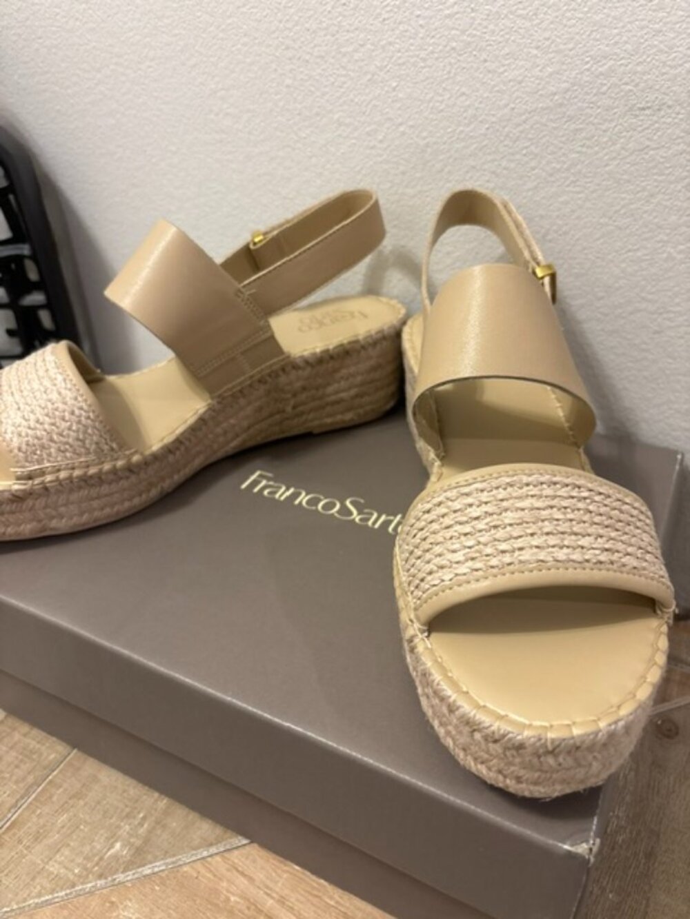 NEW Franco Sarto Parry Wedge Sandals – Natural Sizes: 9, 9.5, 10